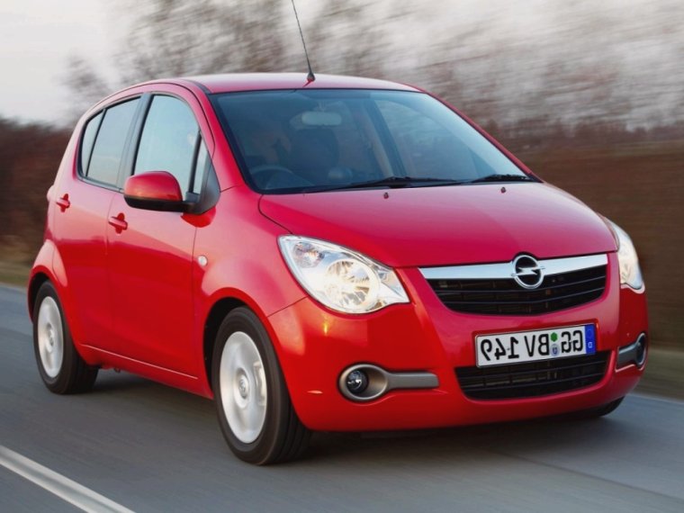 Опель Agila 2015