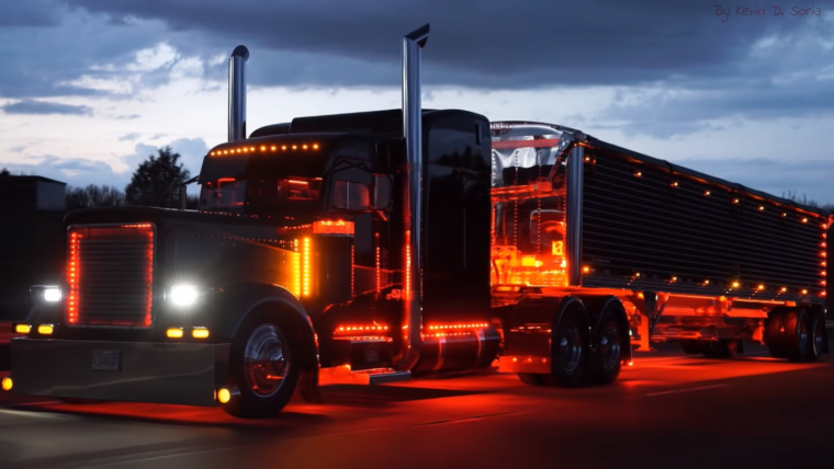 Фуры светящиеся