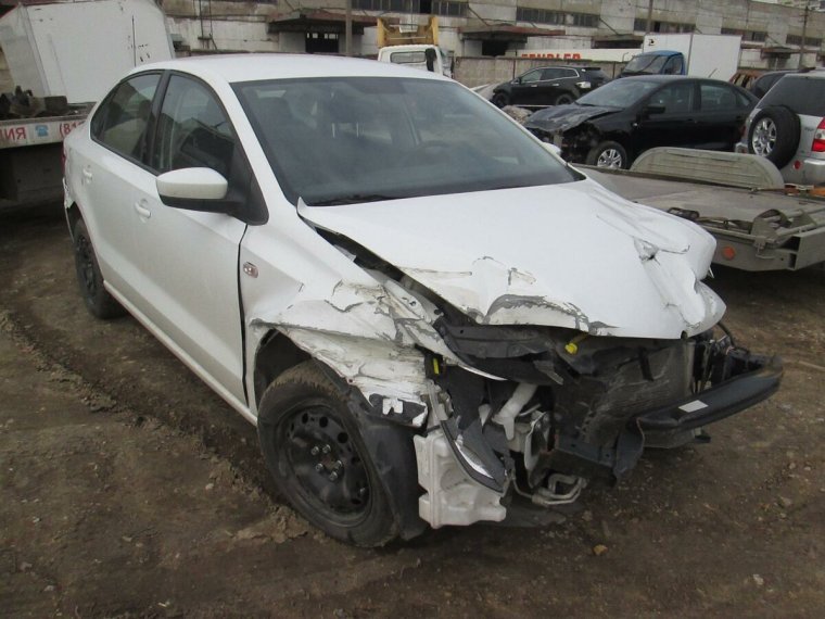 Фольксваген поло белый битый