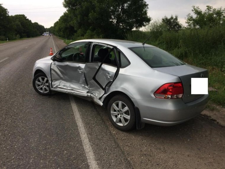 ДТП Фольксваген поло седан серебристый