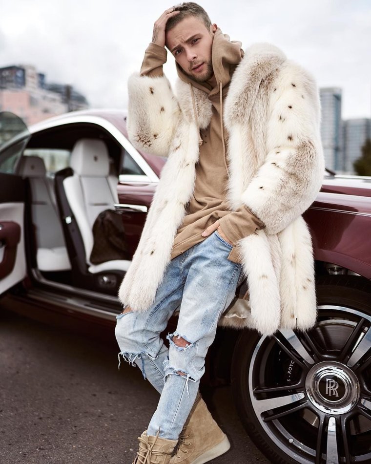 Яйца на автомобиль