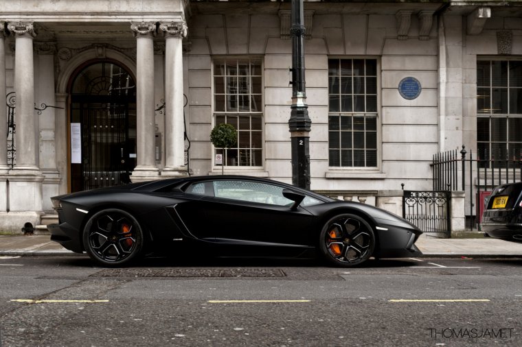 Бугатти Вейрон 2020