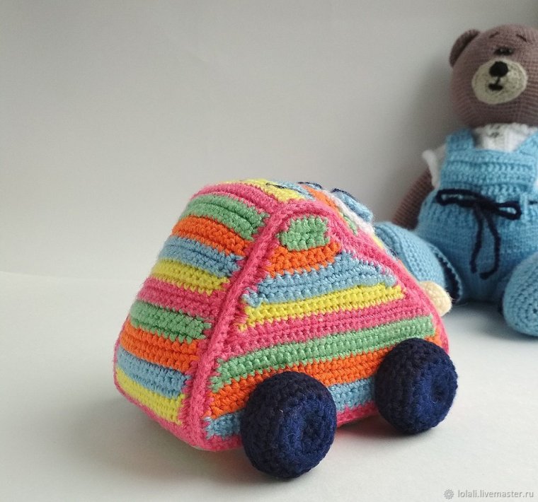 Вязаная машинка амигурами