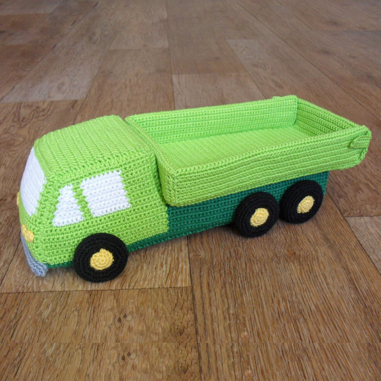 Вязаный грузовик