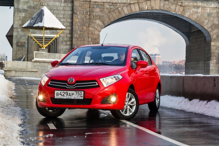 Brilliance h230 седан красная