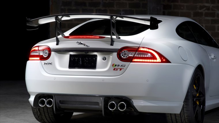 Jaguar XKR зад
