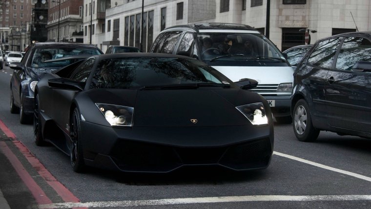 Ламборджини с зубами