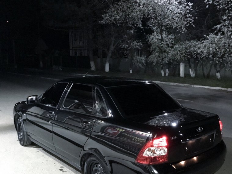 Лада Приора 2 седан черная