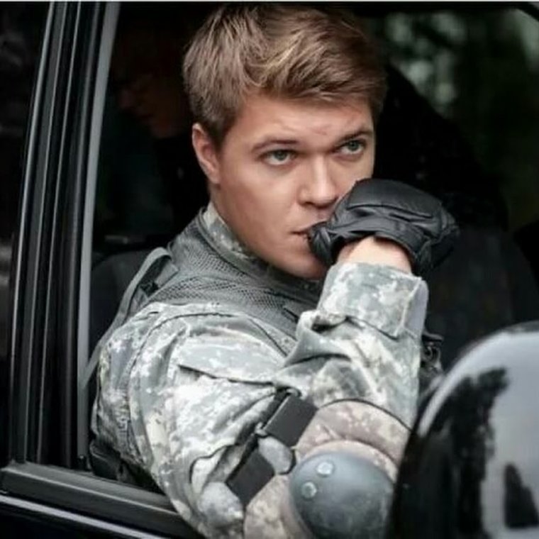 Антон Гуляев 2020