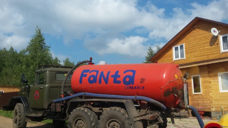 Ассенизатор Гавновоз