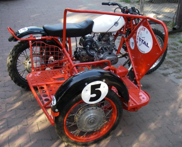 Кроссовый мотоцикл Урал