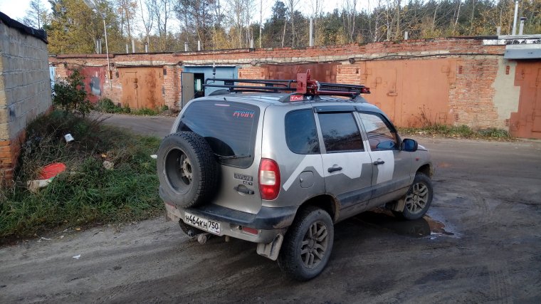 Приспособление для подъема лодки на багажник