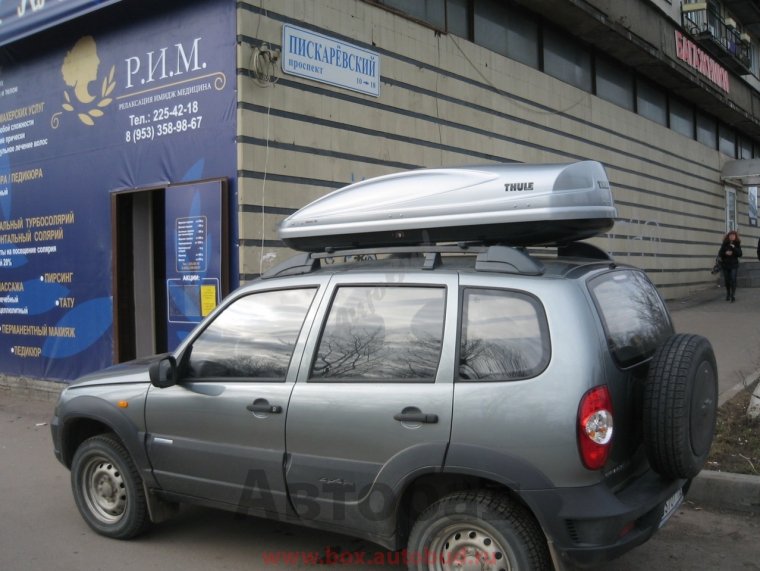 Багажник муравей на ниву