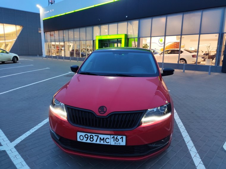 Skoda 2020 Rapid черная матовая