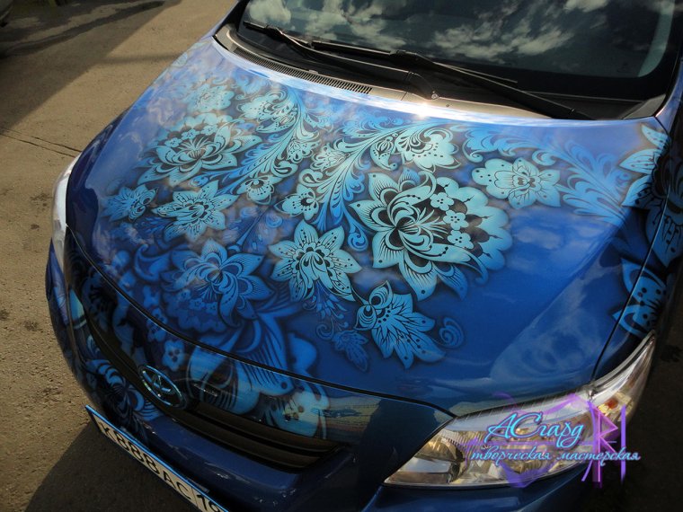 Синяя Хохлома на автомобиле