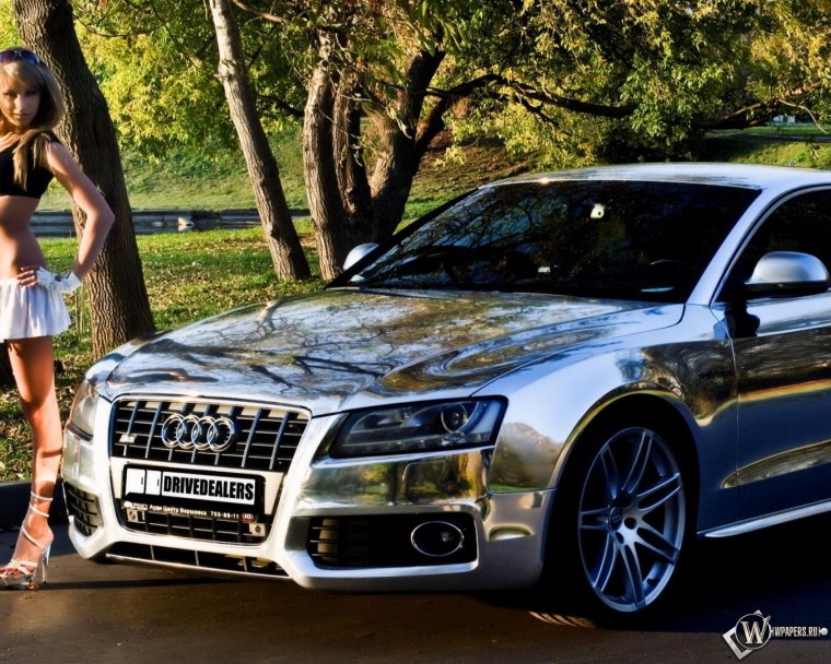 Ауди рс7 с девушкой