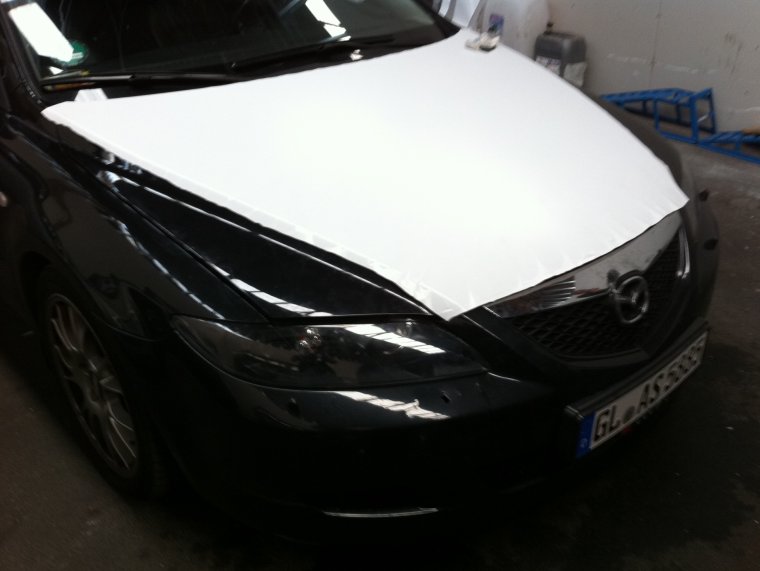 Машины черный верх белый низ