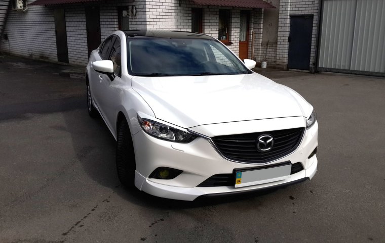 Мазда 6 черный низ белый верх