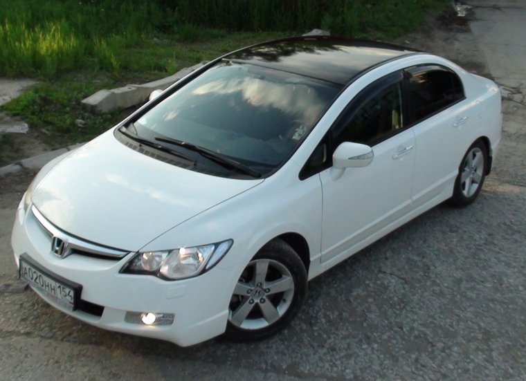 Черный верх белый низ авто