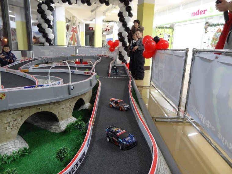 Трасса для радиоуправляемых машин