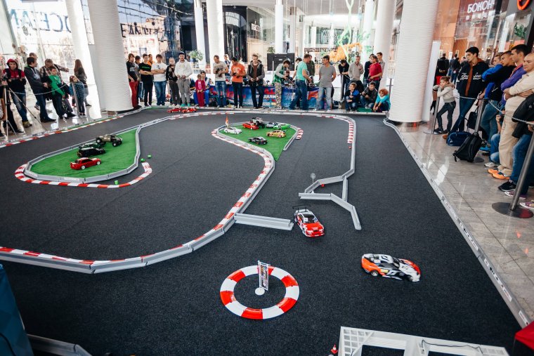 Гоночные трассы для радиоуправляемых машин