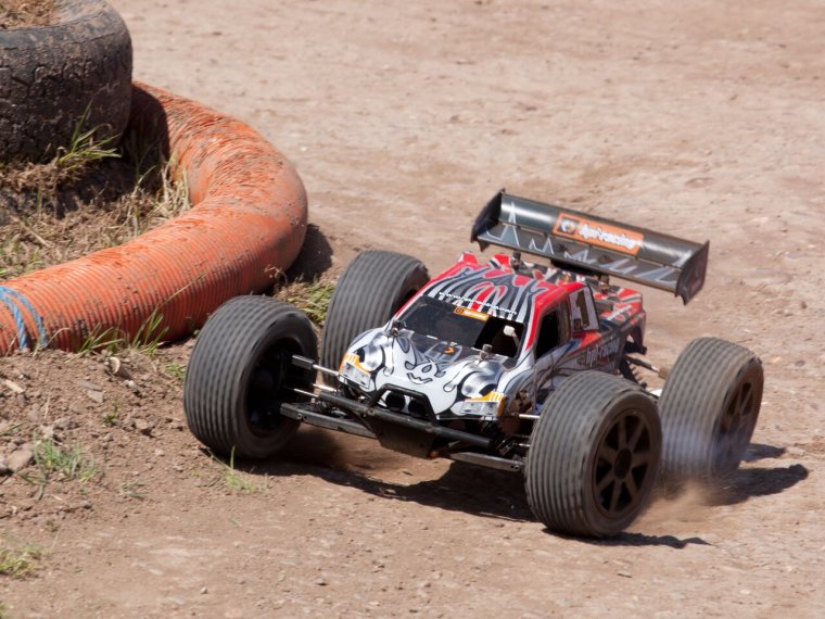 HPI Trophy Truggy 4.6