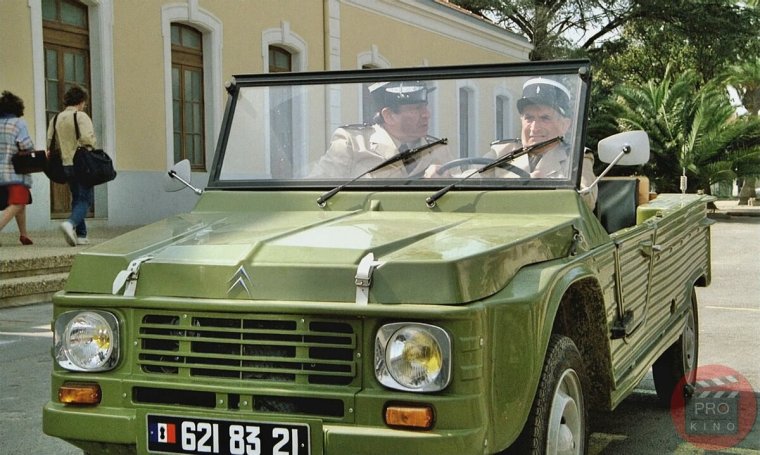 Ситроен Мехари и Жандармы
