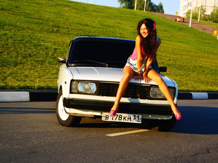 ВАЗ 2105 И девушки