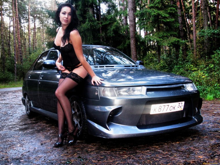 Девушки и автомобили ВАЗ