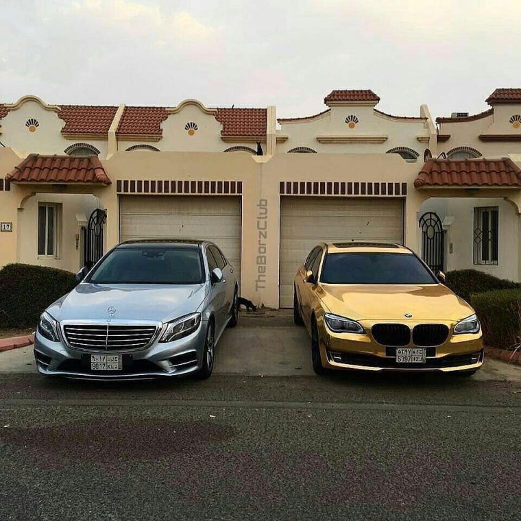 Машины БМВ И Мерседес