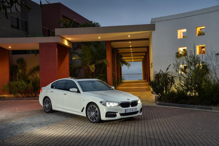 BMW m5 House