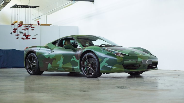 Ferrari камуфляж