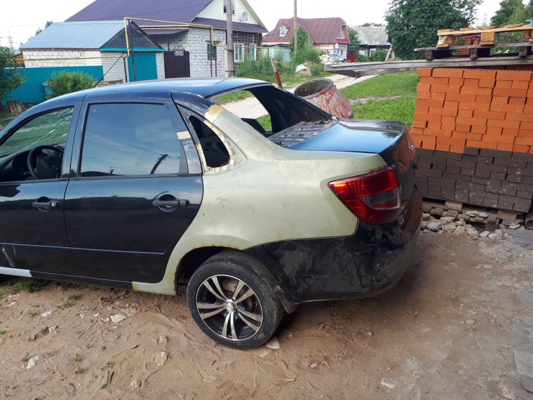 Битая Гранта фл черная