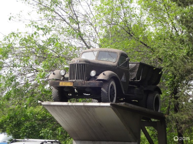 ЗИЛ ММЗ 585 салон