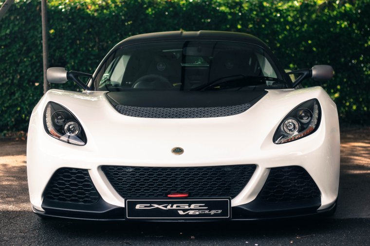 Lotus exige вид спереди