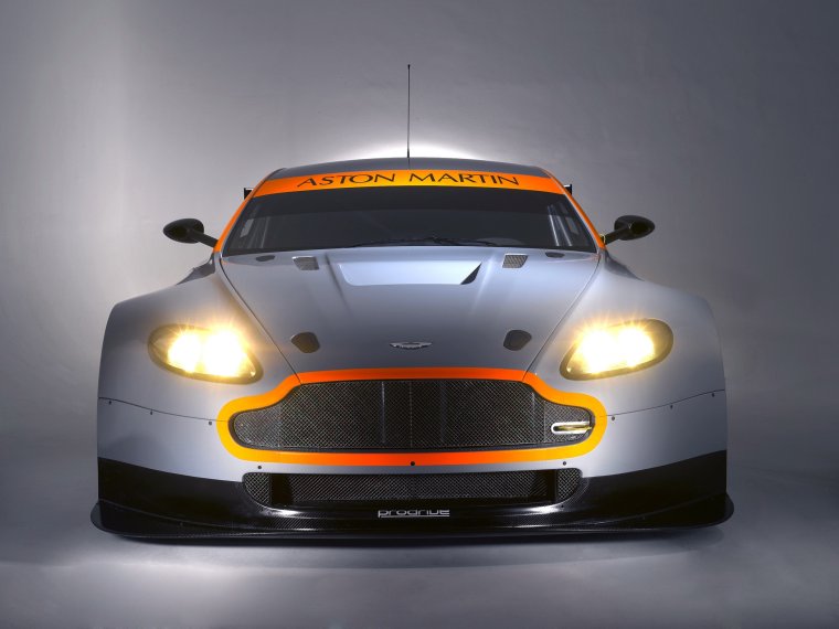 Aston Martin Vantage gt 2008