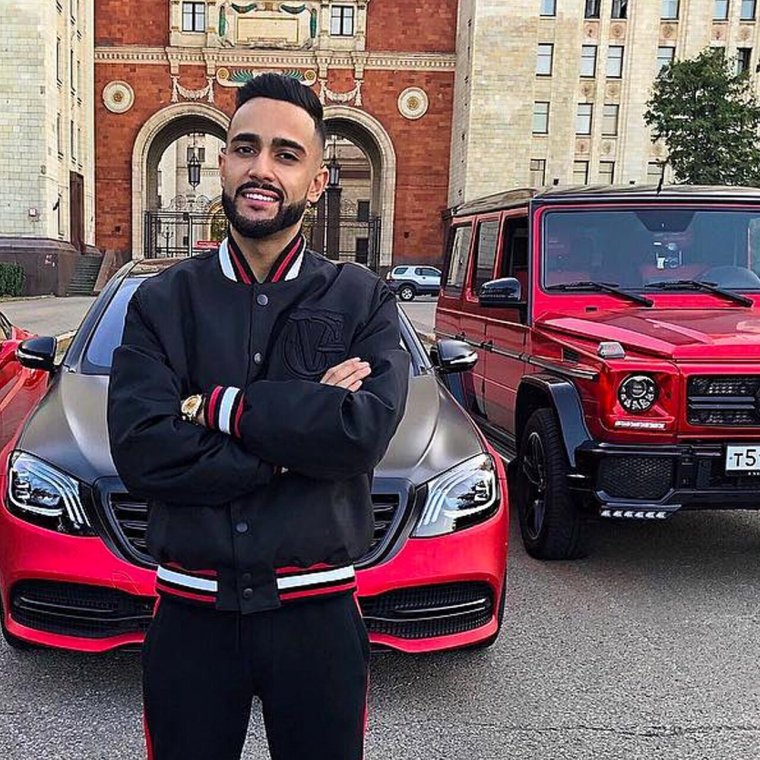 Гусейн Гасанов блоггер