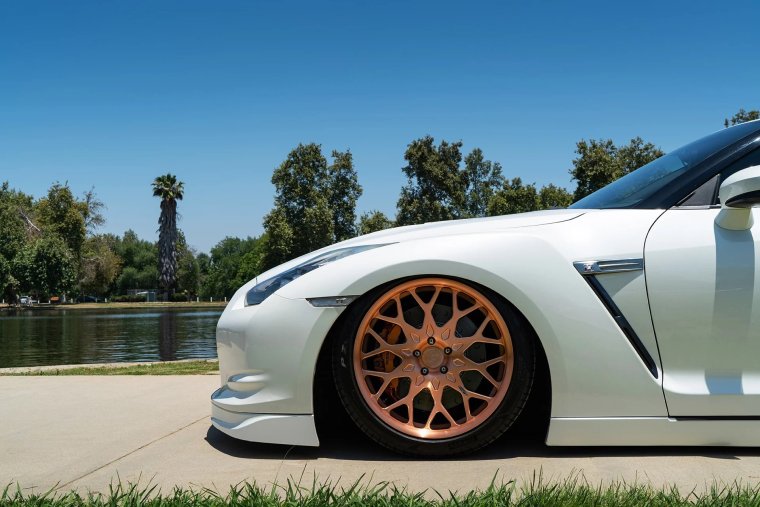 Nissan GTR Bronze Wheels