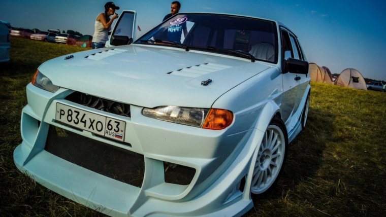 Спортивная Лада 2115