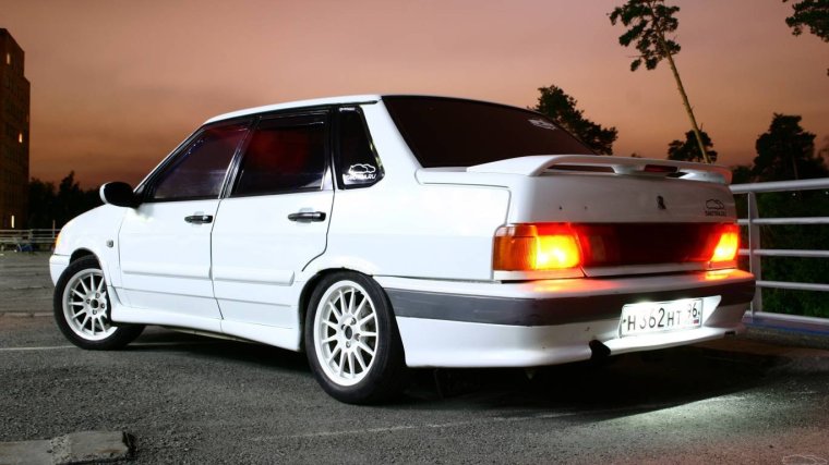 Тюнингованный ВАЗ 2115