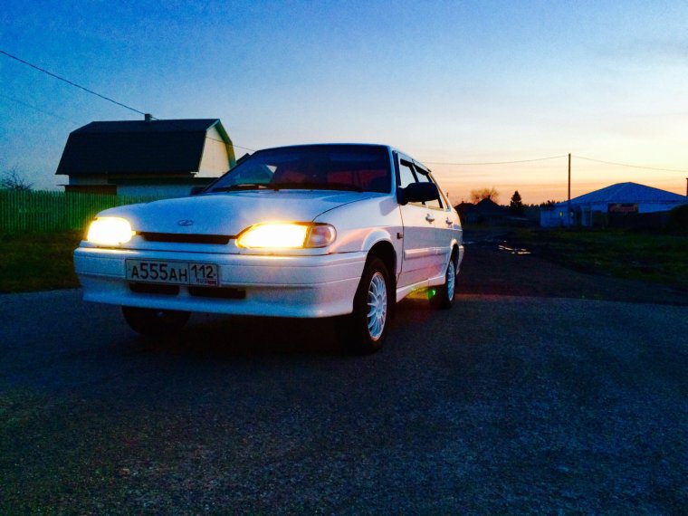 Лада 2115 белая