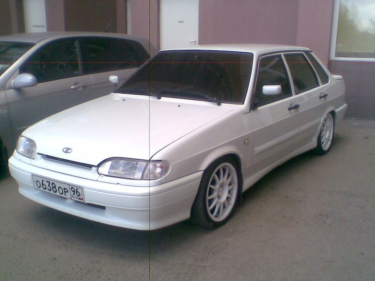 Пятнашка ВАЗ 2115 белая