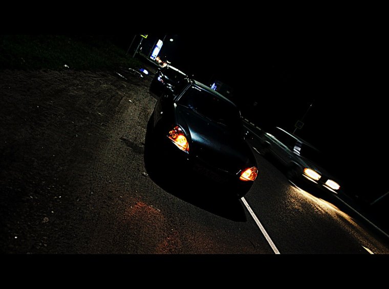 Фотосессия в свете фар автомобиля