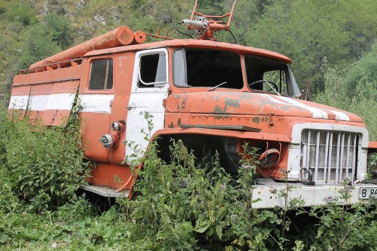 Заброшенная пожарная машина