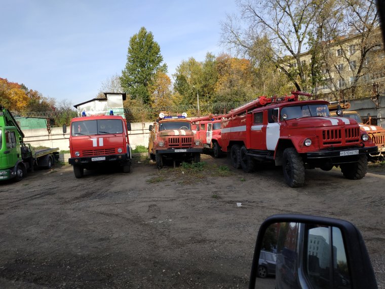 Брошенные пожарные машины