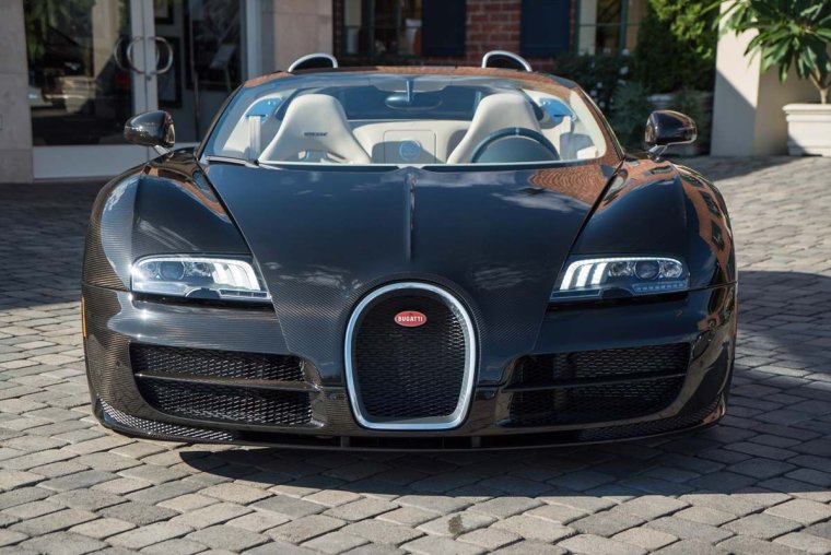 Бугатти Вейрон в Санкт-Петербурге