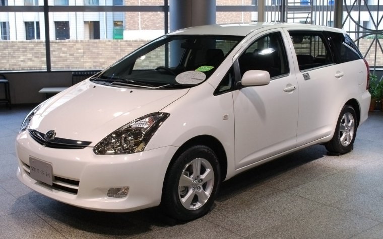 Для Toyota Wish 2005-2006
