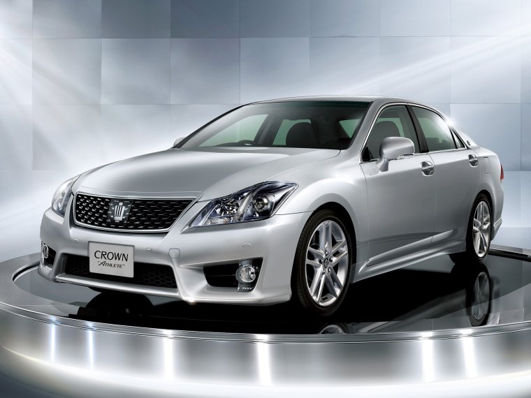 Toyota Crown athlete s200 2010