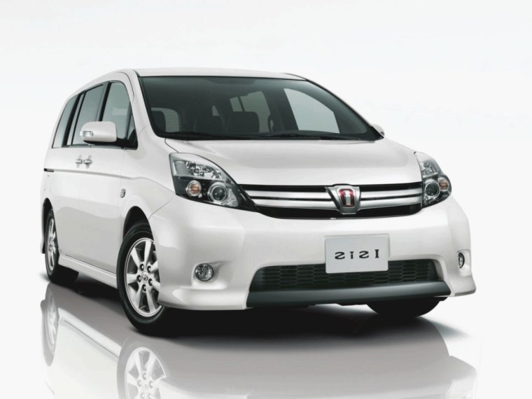 Toyota Isis Platana 2011