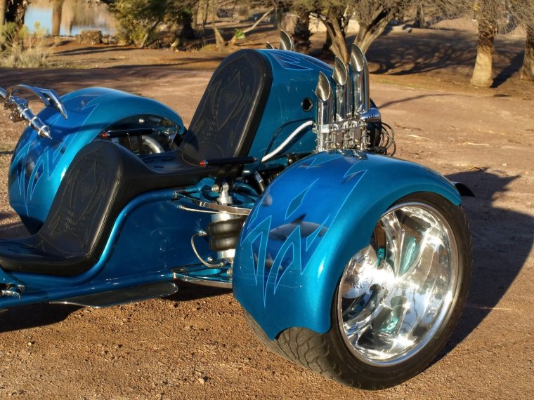 Трайк с двигателем Порше